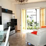 Laura Venice 4 P. 15 M To Venice * Μέστρε